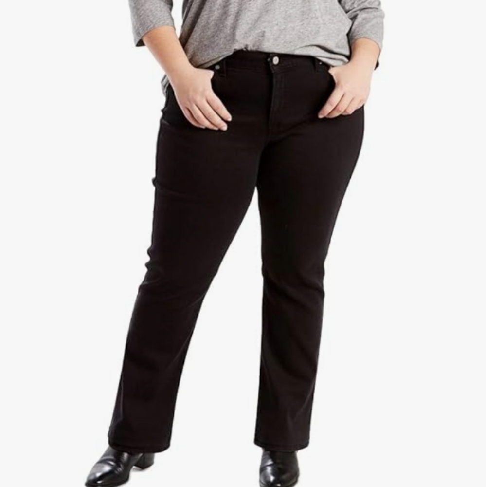 🆕️ Levi's Classic Straight Jeans in Black